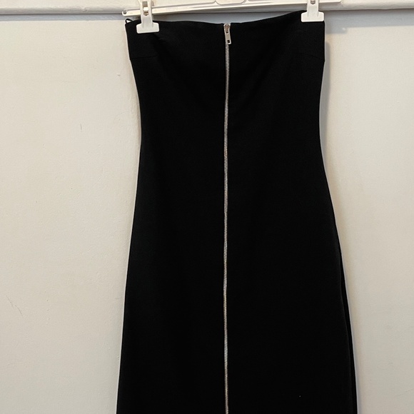 Strapless Zara dress with zipper in the front - Picture 2 of 7